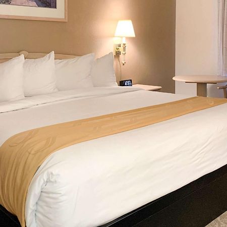 Quality Inn Albuquerque East I-40 Juan Tabo Exit Zewnętrze zdjęcie