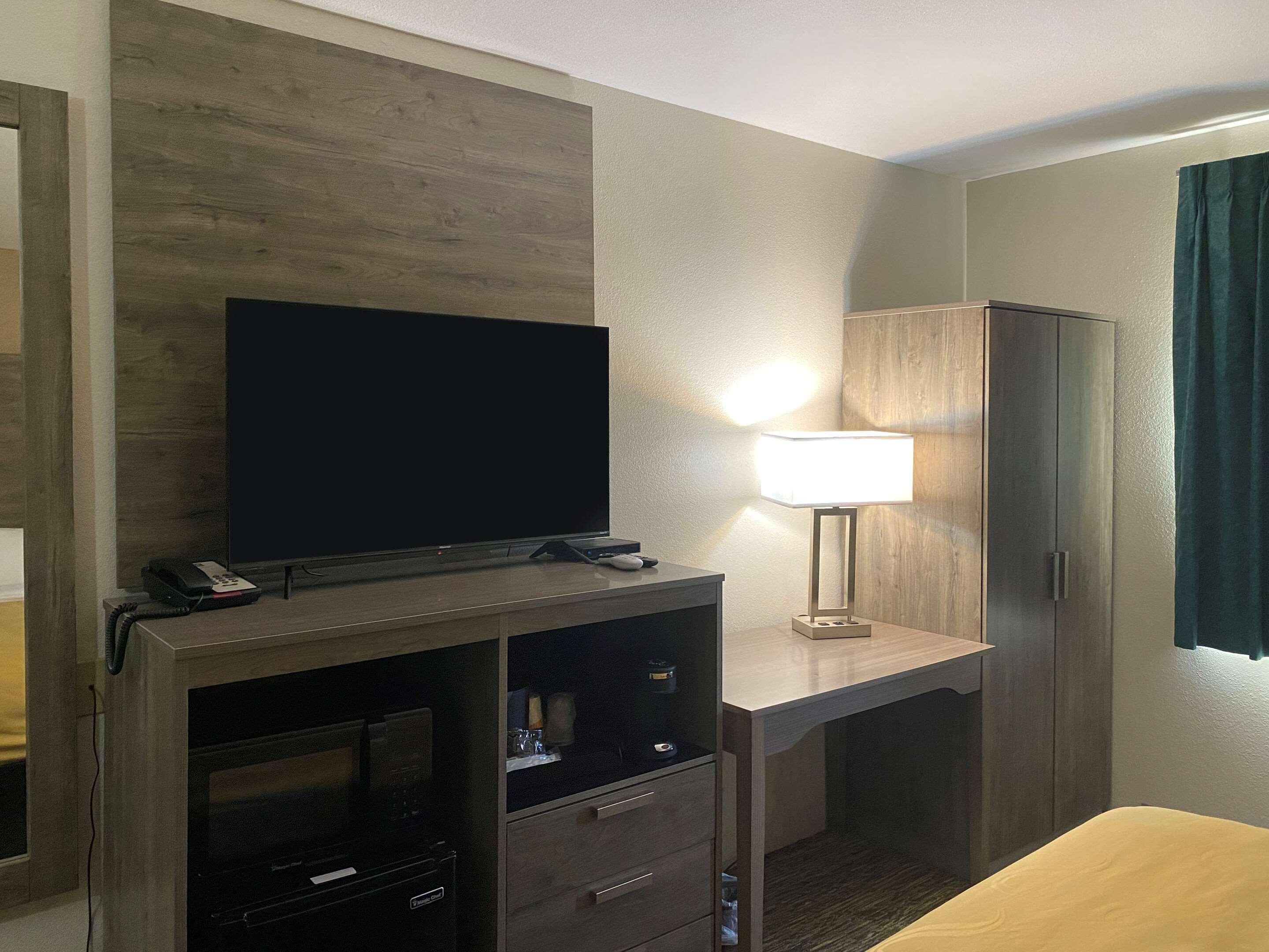 Quality Inn Albuquerque East I-40 Juan Tabo Exit Zewnętrze zdjęcie