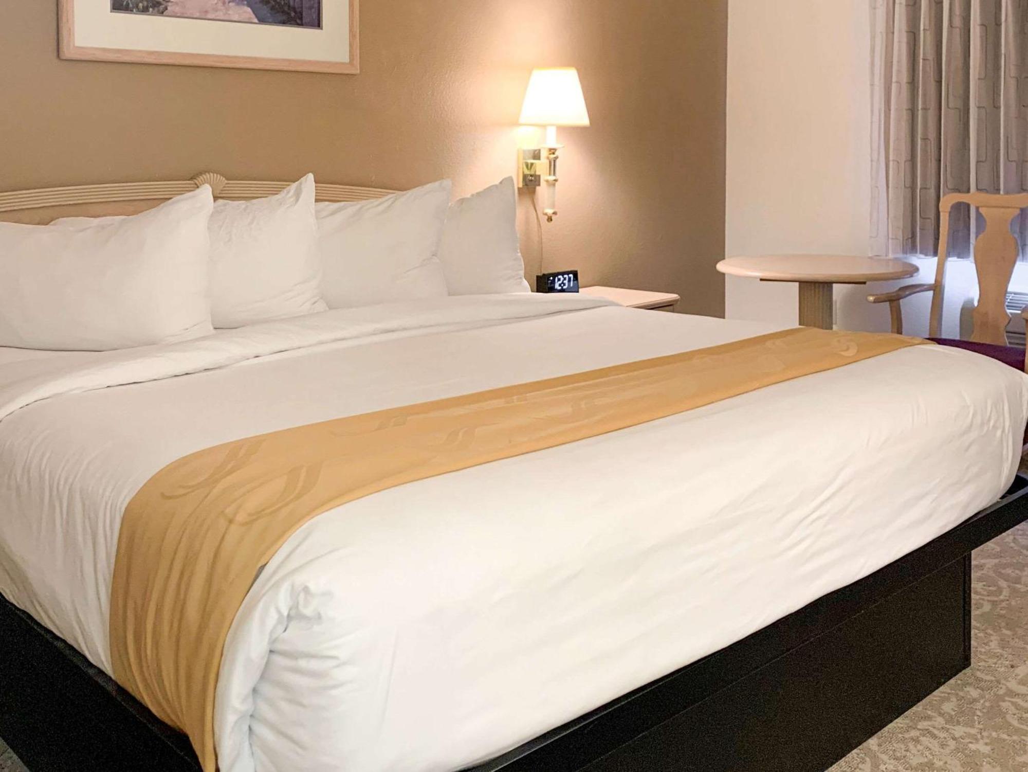 Quality Inn Albuquerque East I-40 Juan Tabo Exit Zewnętrze zdjęcie